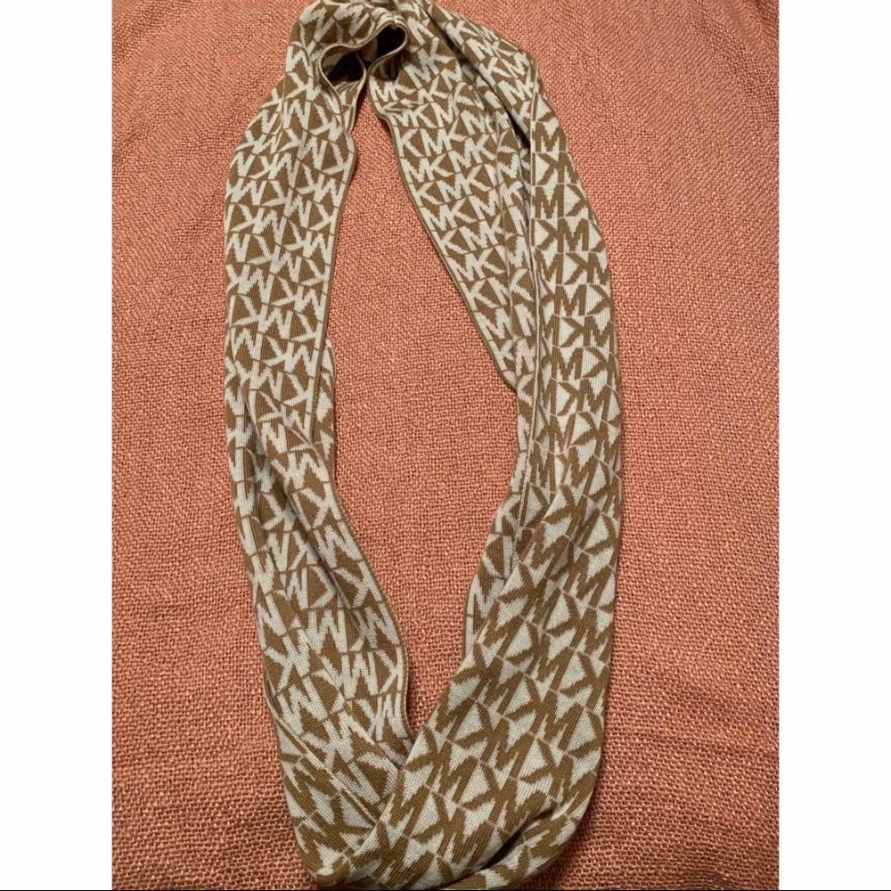 Michael Kors infinity scarf